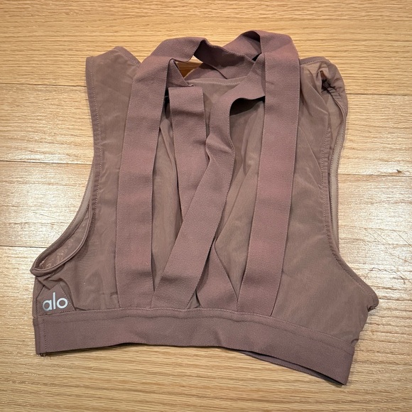 alo bandage sports bra - Picture 2 of 4